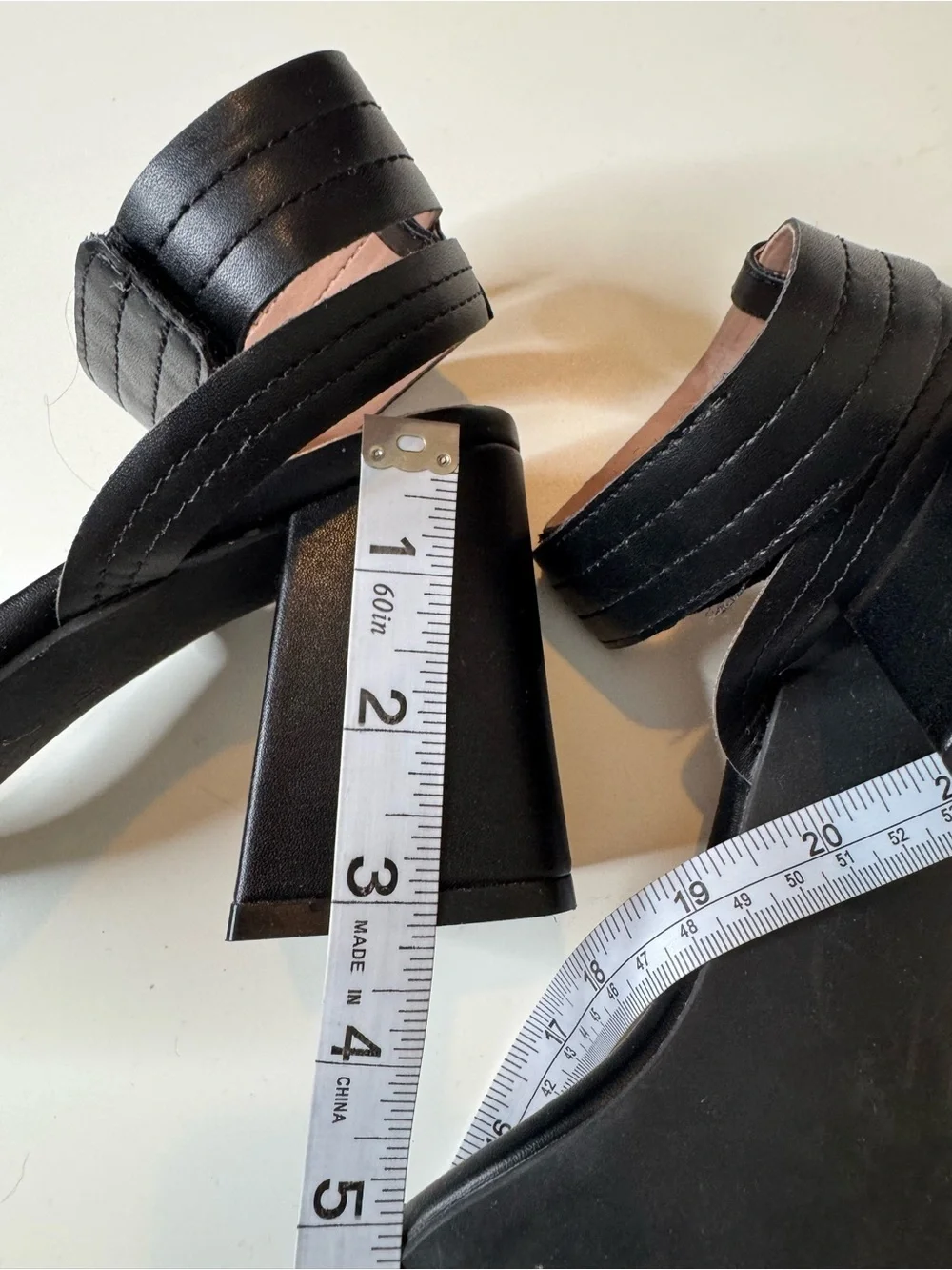 Linea Paolo Womens Emmie Heeled Sandals size 8 Leather Ankle Strap Black